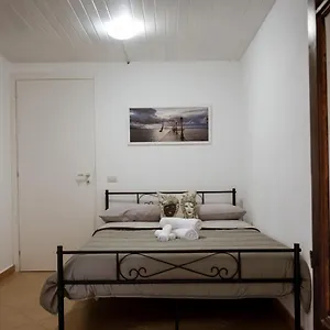  Casa vacanze La Grua House
